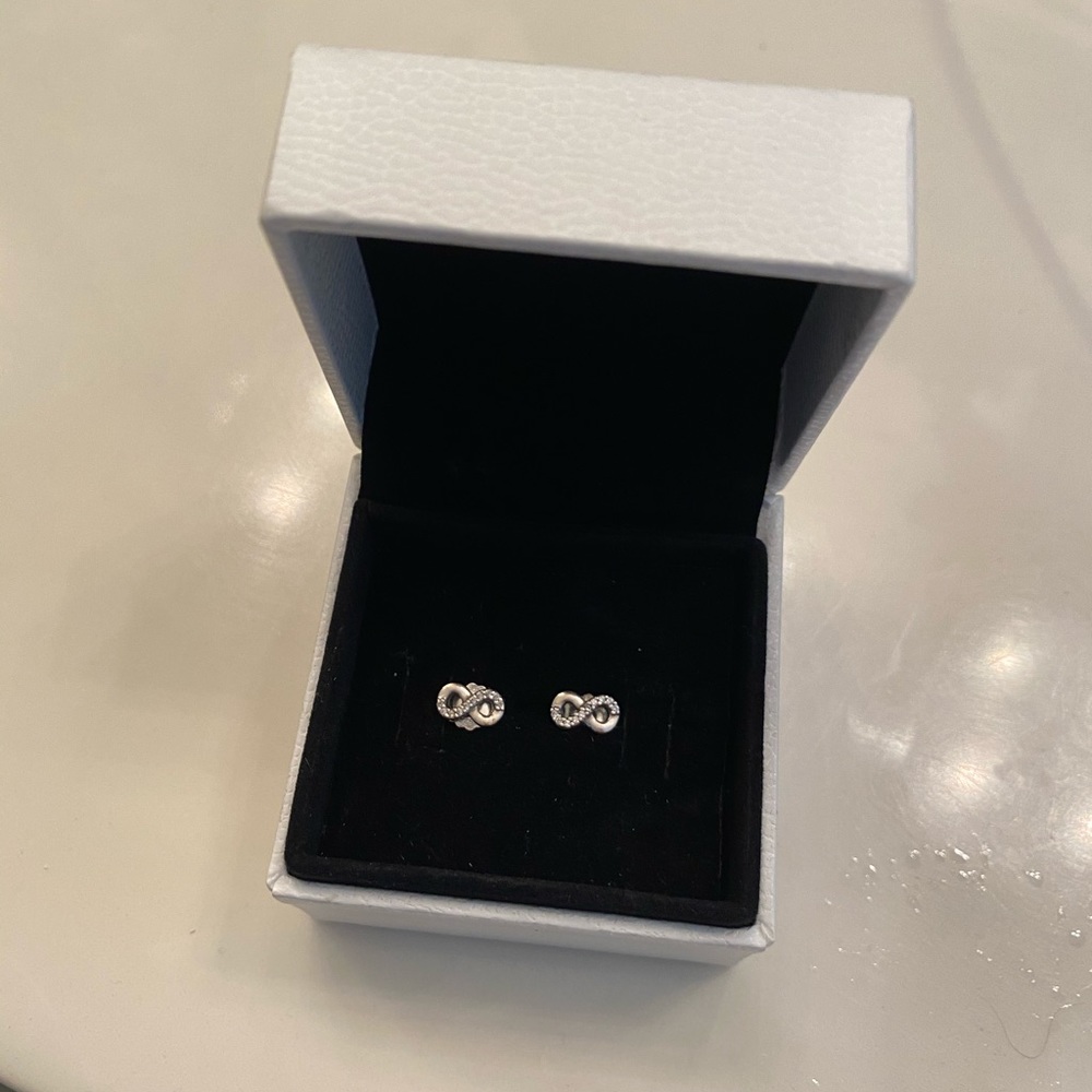 New Pandora stud earrings
